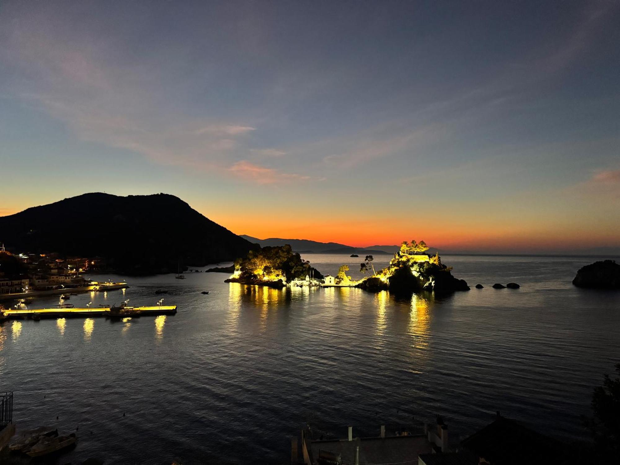 Sunrise House Hotel Parga Bagian luar foto